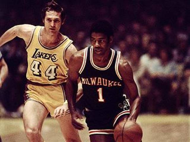 重回赛场，哈维：能与众多传奇人物一起踢球太令人兴奋了