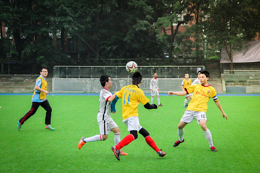 烏度卡評價惠特摩爾的攻防表現點燃了個人與團隊的激情.